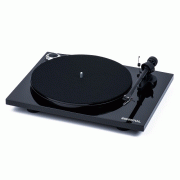   Pro-Ject ESSENTIAL III PIANO OM10