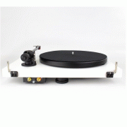   Pro-Ject Debut Carbon EVO 2M-Red Satin White:  3