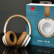    Bluetooth    : DALI IO-6 Caramel White:  5