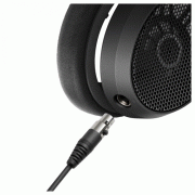  Sennheiser HD 490 Pro Plus:  4