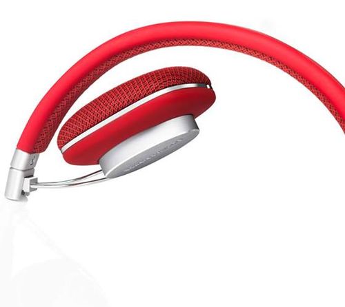   B&W Bowers&Wilkins P3 Red:  2